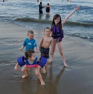 Meet your Posher, Lois